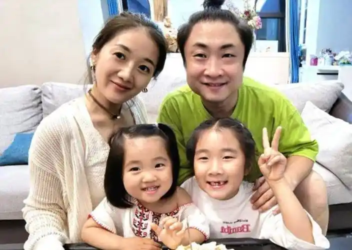 莫丹_一家人_贾玲