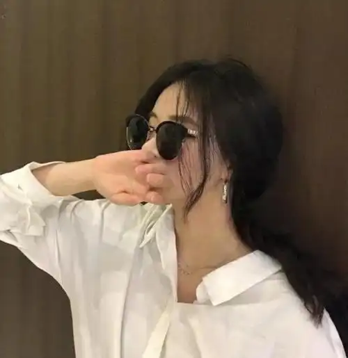 自信独立霸气女人图片,女人自信霸气的图片