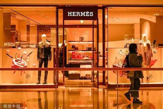 受够了!美国"贵妇"集体状告某奢侈品牌!​ceo:中国客户对他们家有一