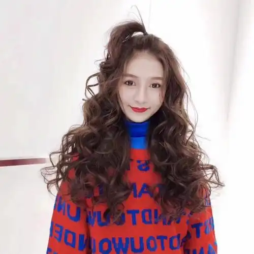 长发女生烫羊毛卷太减龄啦少发妹纸必备,中长发图片,发型图片