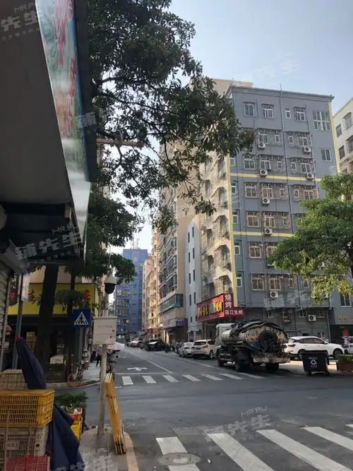 宝安西乡街道生鲜超市转让人流量大营业额高