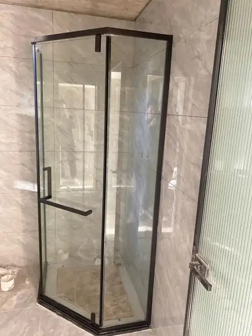 淋浴隔断安装好啦
