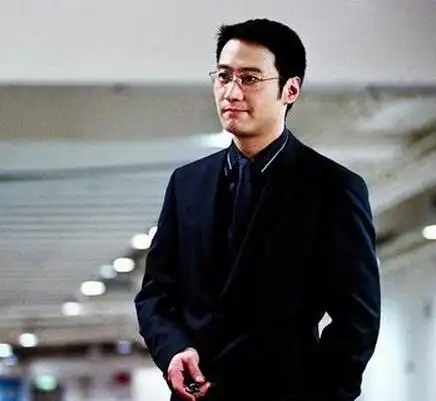 图黎明无间道剧照好帅与刘德华梁朝伟斗演技