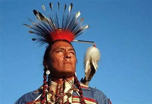 印第安女酋长朱蒂贝莉尔:我是中国人的后裔,白种人是我们的敌人|美洲