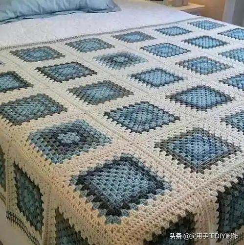 「针织作品」58款顶级钩针设计师多色调方格床单设计