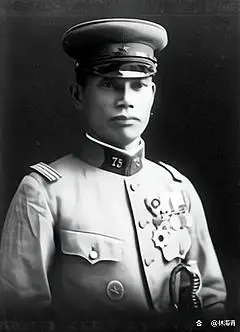 中国驻屯军从事情报工作,曾以第八师团司令部参谋参加了"热河战役",后