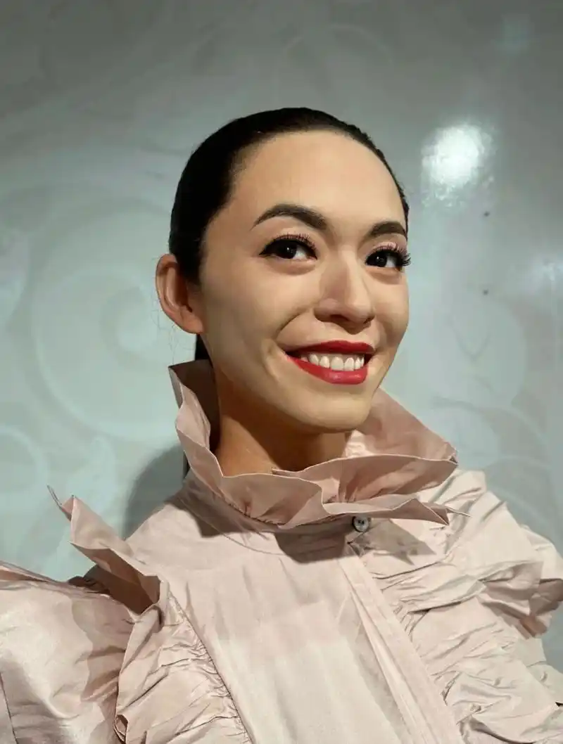 笑不活了! 姚晨的嘴有这么大? 杨幂的头顶有这么秃?