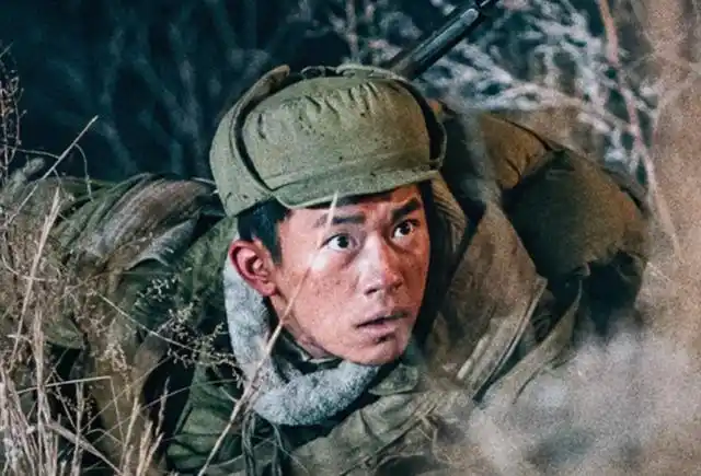 《长津湖》主演易烊千玺:哪有什么一夜成名,还不都是百炼成钢!