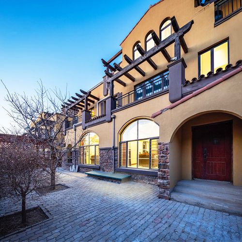 辽宁营口鲍鱼东北鲅鱼圈私家温泉轰趴别墅境内酒店套餐