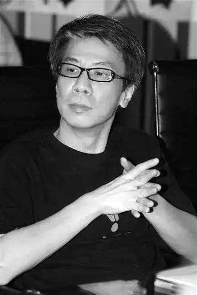 曾捧红老狼的同桌的你因丑拒绝了韩红黄小茂如今过得如何