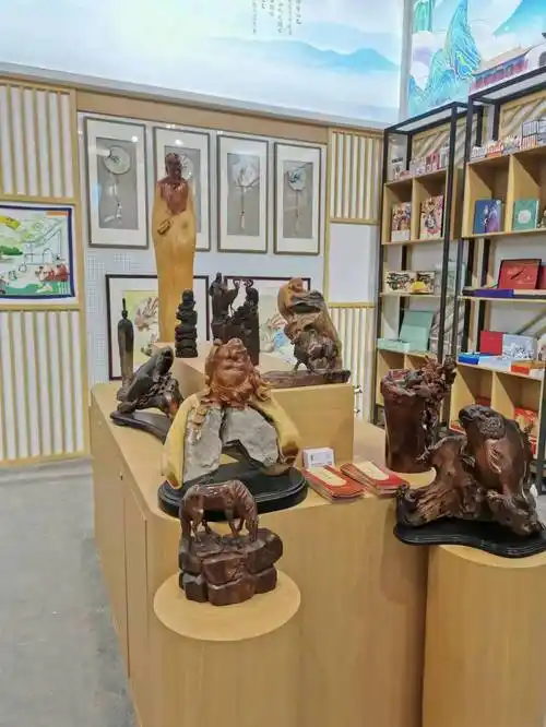 儒林根雕参加深圳文博会获铜奖