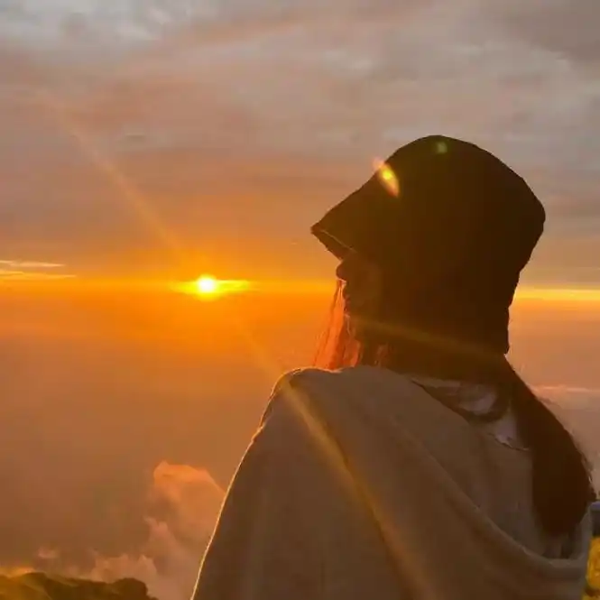 女生头像|ins高级质感 不露脸背影头像 - 知乎