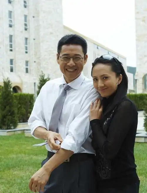 30年不闻不问如今却想修补父子情张丰毅儿子我一直爱你