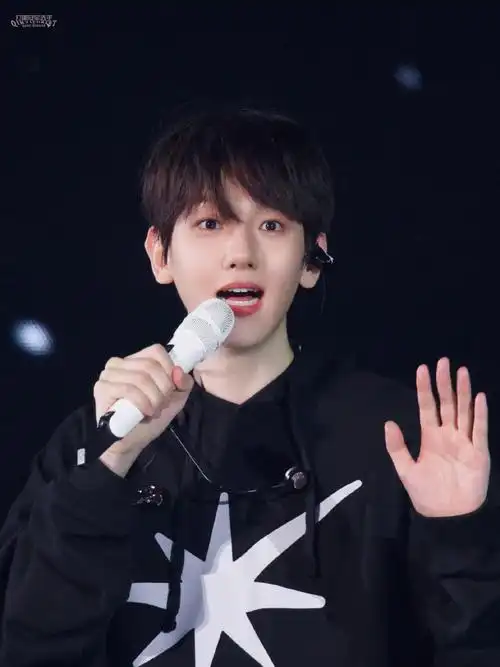 边伯贤超话#边伯贤#solo首尔演唱会97  3月16日(第1天):  超话互动