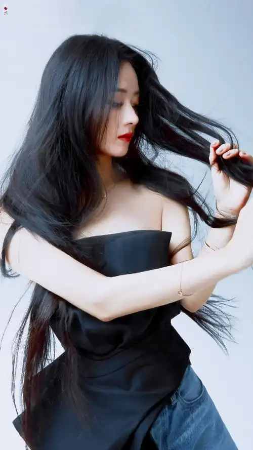 赵丽颖超话zly#赵丽颖elle开年刊封面#【elle杂志×修图15p】7815