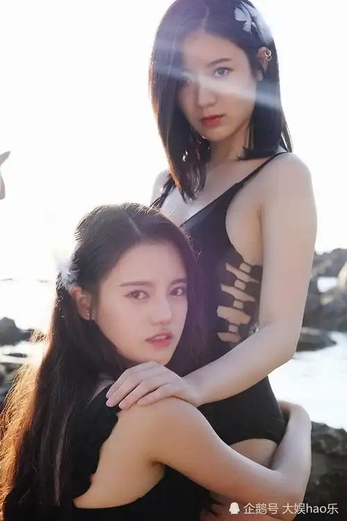 李艺彤snh48夏季ep《森林法则》的主打歌mv里比基尼泳装首发24名少女