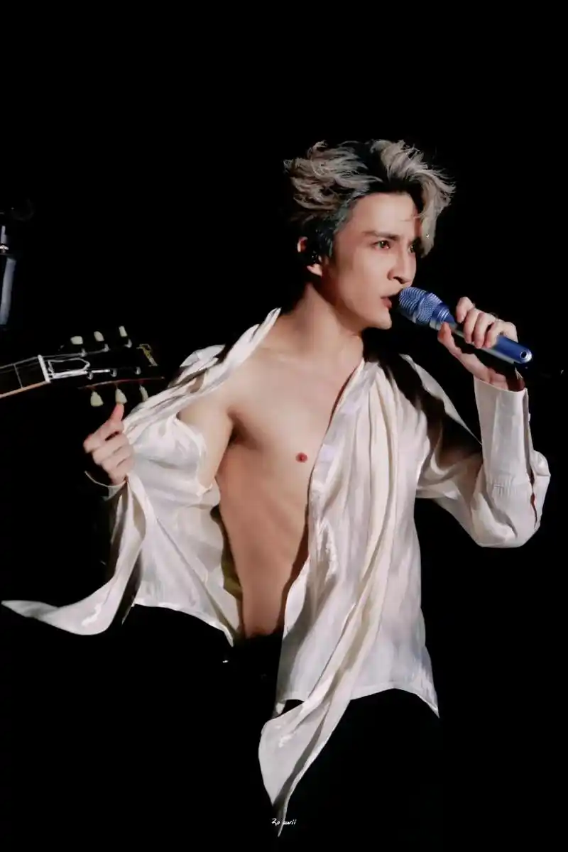 薛之谦天津演唱会 #薛之谦图片壁纸 @薛之谦的小迷妹谦友互