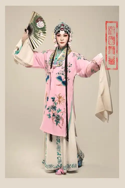 于毅灵魂摆渡之风华绝代戏曲花旦写真图片