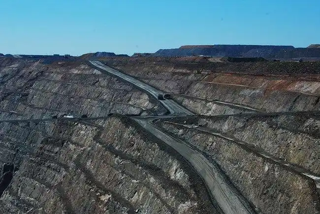 贵州贞丰红旗坡红土型金矿床成矿作用浅析