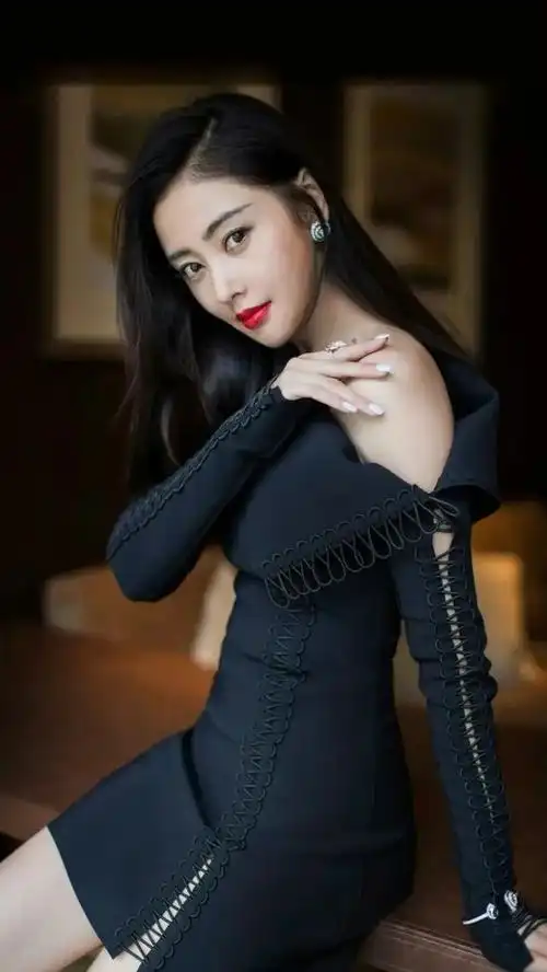 娱乐圈中身高超过180的女明星(身高不够颜值来凑)(36)