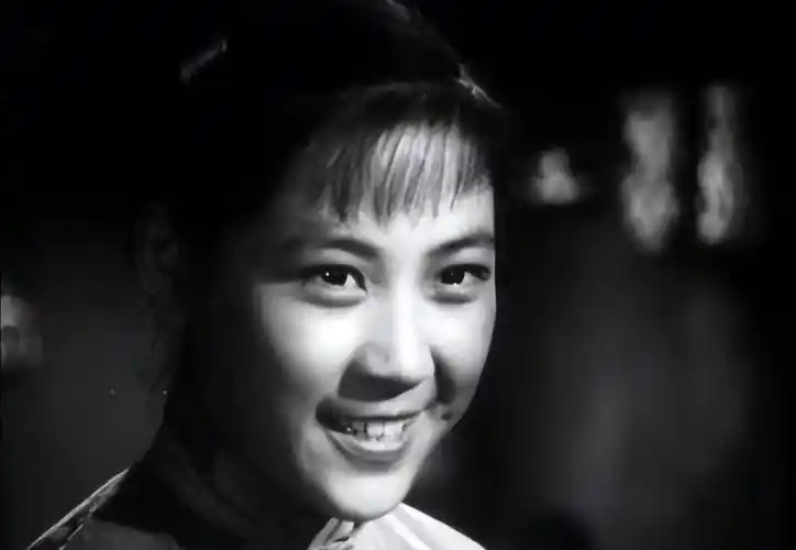 95岁白毛女:贫家女到艺术家,一家四口患癌,宁吃烂菜也不做代言_田华