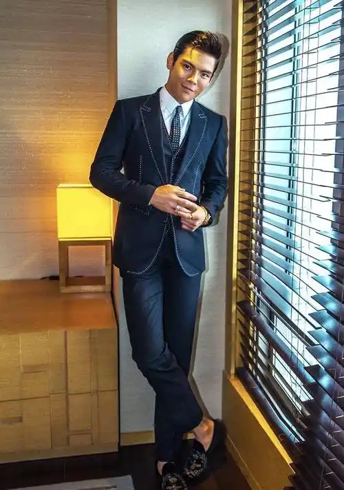 而向佐和郭美女描述的理想型差距真的不小,身高不符合,发型不符合