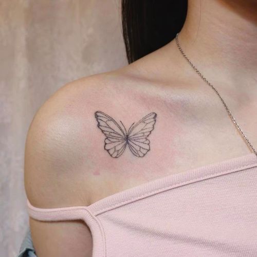 暗黑蝴蝶纹身贴简约线条ins风纹身贴持久防水女锁骨手背