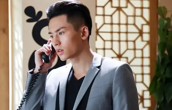 张哲瀚,1991年5月11日出生于江西新余,毕业于.中国内地演员,歌手.