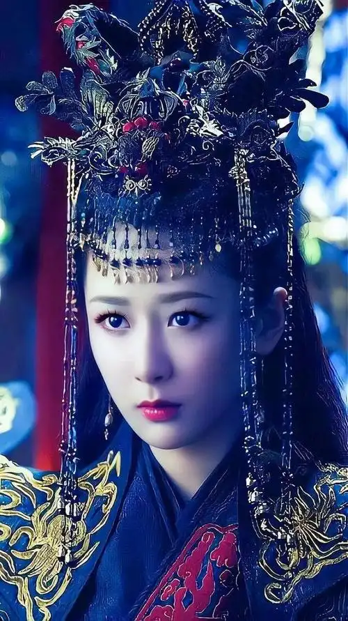 杨紫古装仙女图片   几许相思待酒浇,杨紫的照片可爱古装(杨紫:唯美