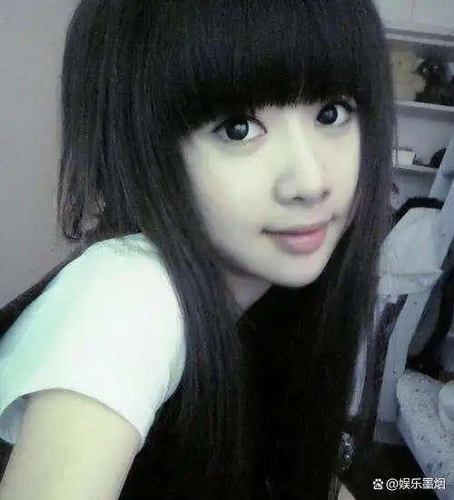 网红鼻祖程琳40岁了,晒最新视频犹如少女,当年你还用过她做头像