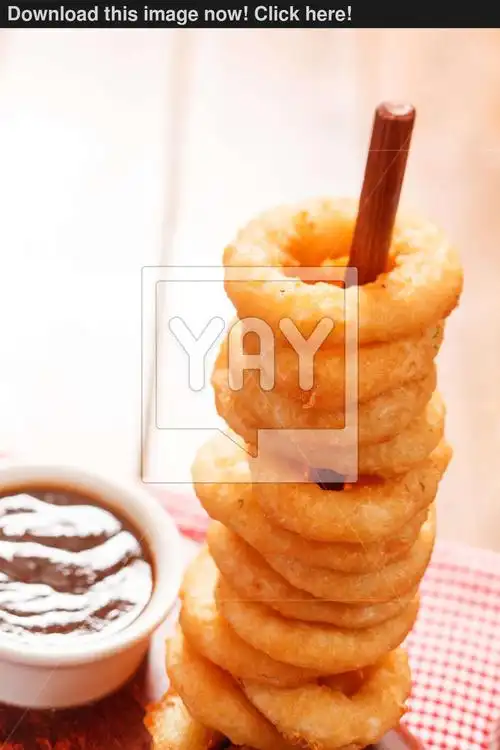 fried onion rings with beer