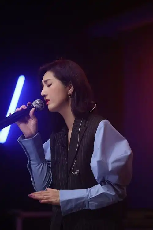 陈奕迅为杨千嬅写的歌是什么