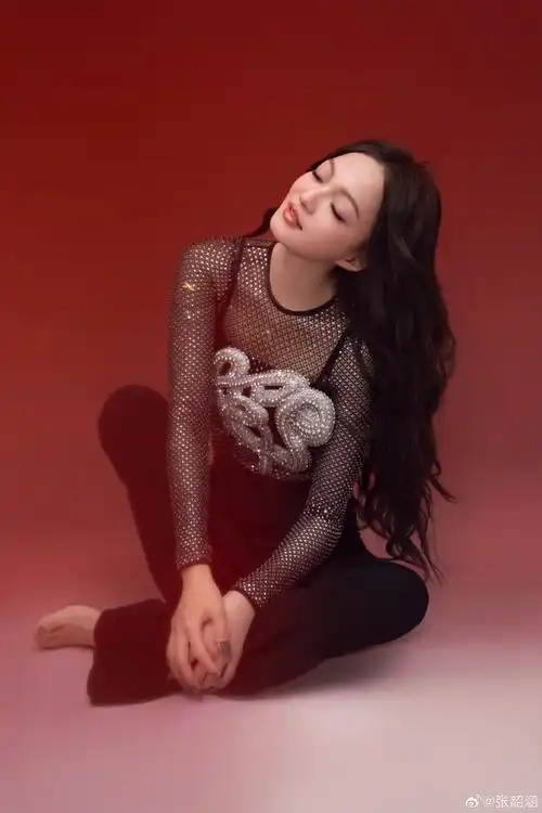 张韶涵暗夜精灵造型##张韶涵欧若拉舞台回忆杀