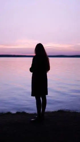 唯美有意境的女生背影图片 路还_唯美图片_我要个性网