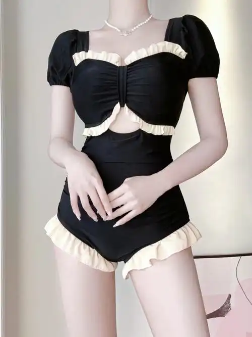 李婷穿这款泳衣泡温泉火了🔥