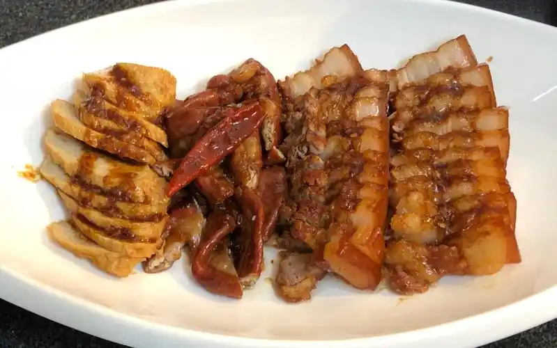 这样做的卤肉拼盘吃起来太香了,做法简单,香味四溢又下饭.