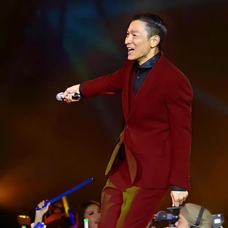 回顾华表奖这一夜,江湖地位人情世故,在刘德华身上体现的淋漓尽致