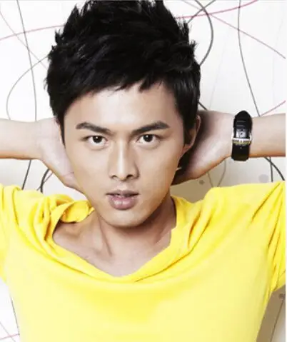 2016男生最新子弹头发型打造时尚帅气感