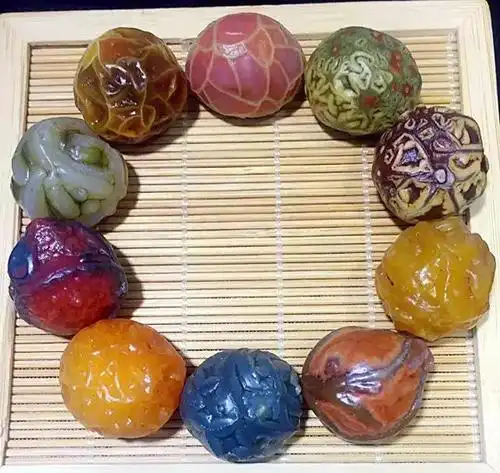 苍天般的阿拉善,玛瑙手串这么贵吗?