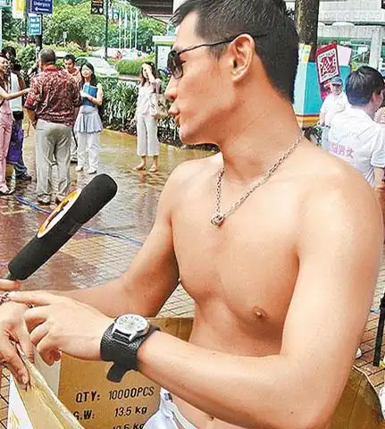 图黄维德肌肉照曝光充分展现真男人气魄