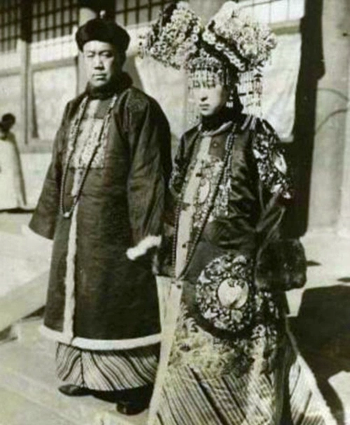 清朝真实夫妻照每个人都面无表情最后一对新郎英俊不凡