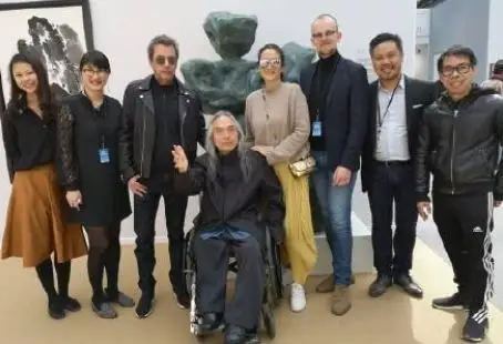 后来他和黄和祥走到了一起,这段婚姻也是维持了数年,最后依然是走向了