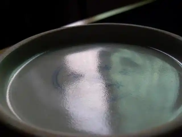 鉴赏宣德青花瓷上的橘皮纹釉