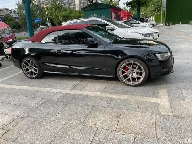 2016年奥迪a5红顶敞篷