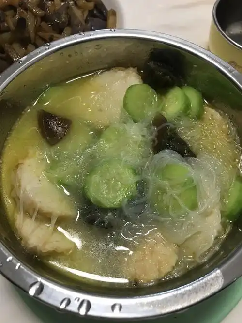 鱼饼汤的做法