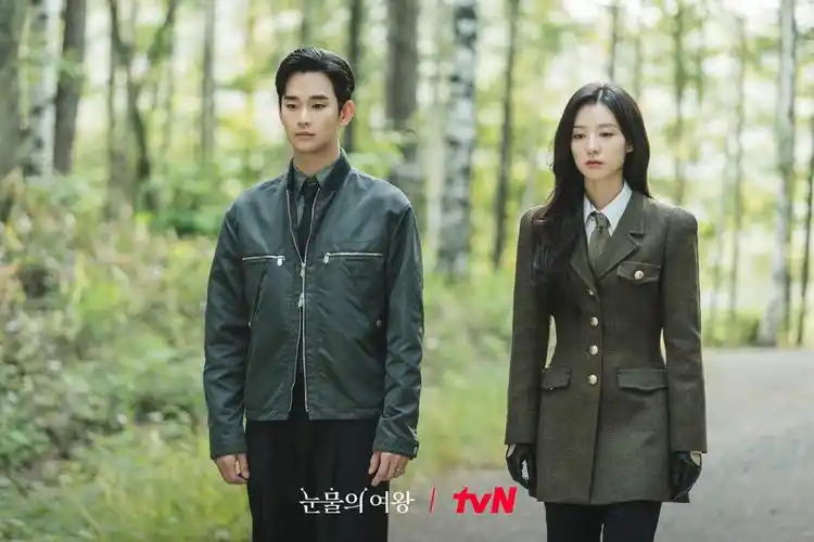 泪之女王剧情幕后彩蛋金秀贤降低片酬出演金智媛直升机戏根本没有直升