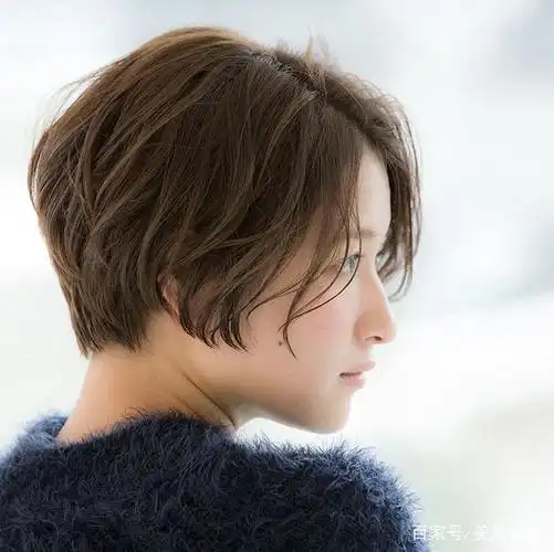 气质型女生短发发型30岁以后的女性更适合