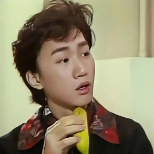 十个美梦盖过了天空,温馨的爱渗透了微风"#黄家驹  #够hit斗玩beyond