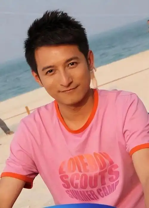 这还是我认识的"李维嘉"吗?脸瘦得只剩下鼻子,和以前判若两人