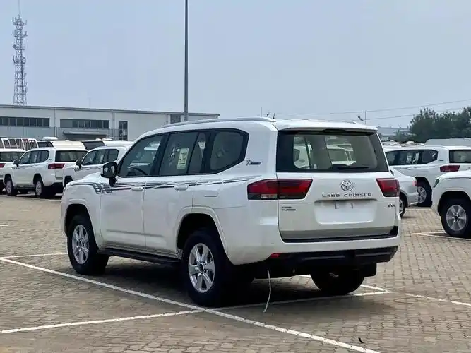 宝马,丰田,路虎,劳斯莱斯,宾利,雷克萨斯等豪华汽车品牌的高端汽车的